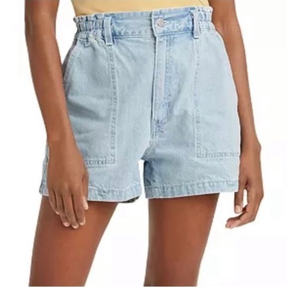 Levi's Pants - Levi’s Throw Some Shade High Waist A-line Shorts. Size 32. NWT.